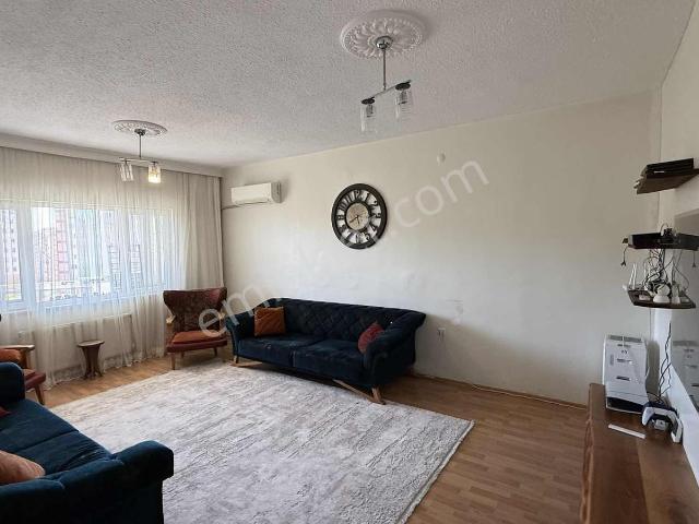 Kare'den C Bloklarda Park Manzaralı Bakımlı 3+1 Daire