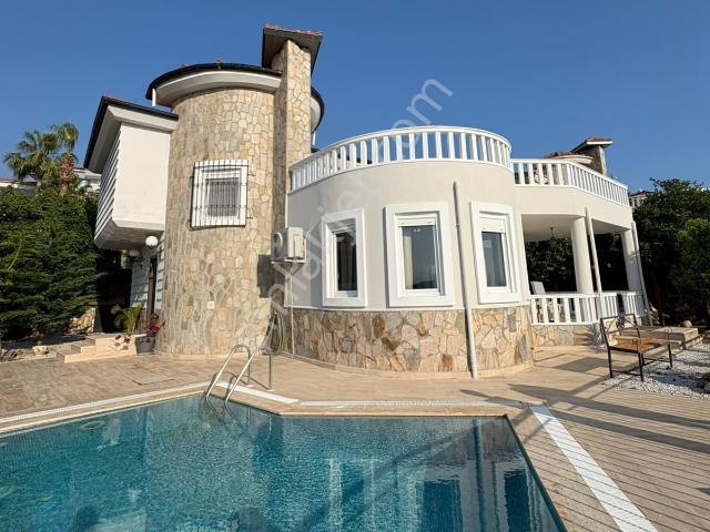 Kargıcak Jasmine Villaları'nda Müstakil Havuzlu Full Eşyalı 4+1