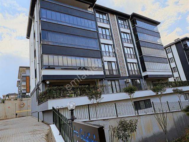 Kariyergayrimenul'den Ultralüks Siteiçi Arakat Kiralık Daire