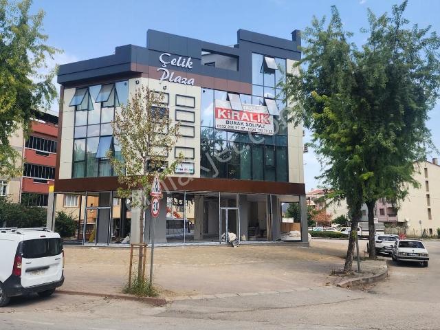 Kariyer'den Çelik Plaza İş Merkezinde Kiralık 110 M² Dubleksofis
