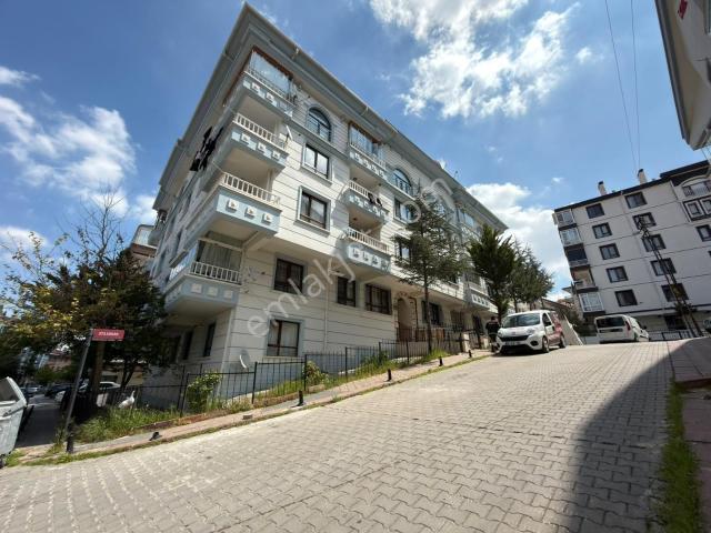 Kariyer'den Kuşcağız'da 3+1 Bağımsız Geniş Katta Full Yapılı