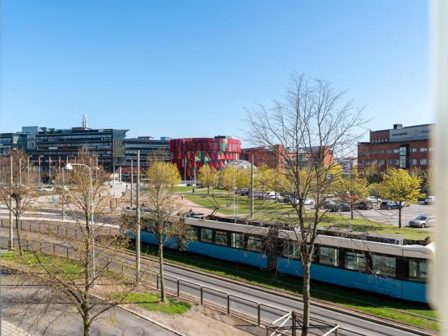 Karlavagnsgatan 1