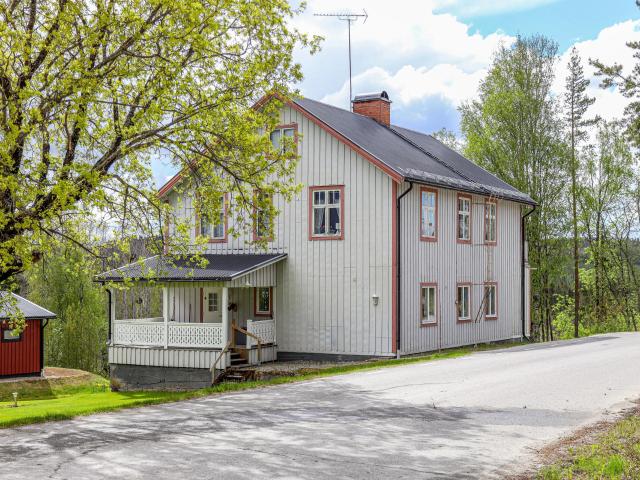 Karlsbäck 14