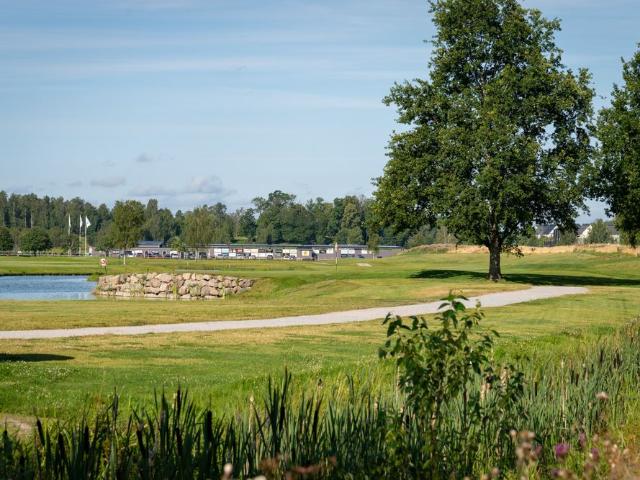 Karlsdalsallén, Örebro