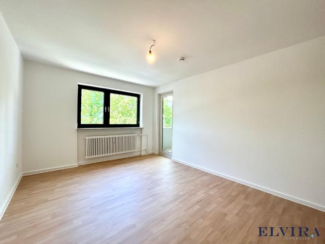 Karlsfeld helle und freundliche 3 Zimmerwohnung mit Balkon