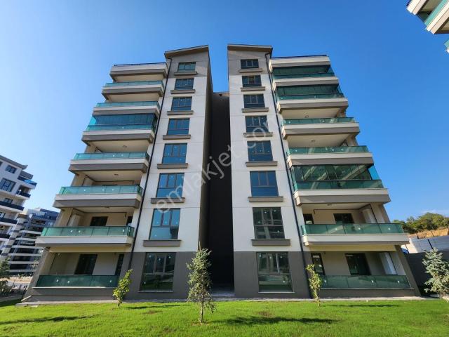 Karnur Reva1, E. Banyolu, Ç. Odası, Havuzlu Arakat, 165m2 3+1