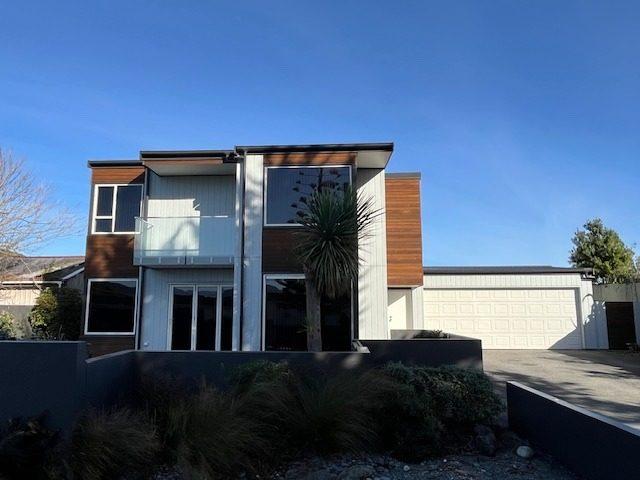 karoro, 3 bedrooms
