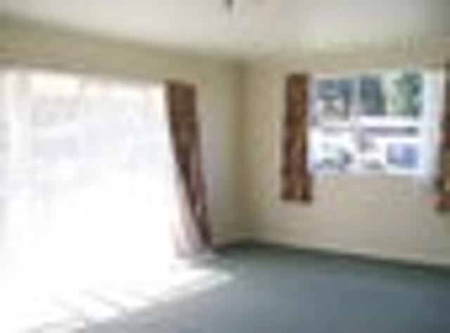 Karori, 3 bedrooms, $560 pw