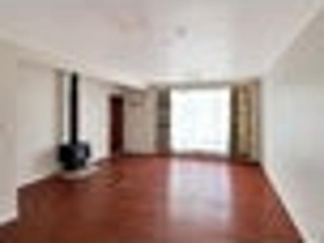 Karori, 3 bedrooms, $595 pw