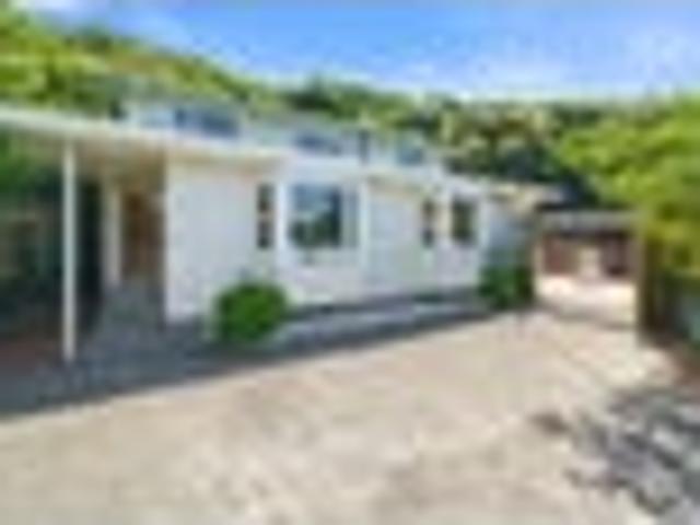 Karori, 3 bedrooms, $720 pw