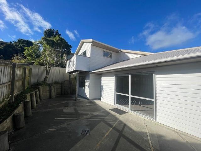 karori, 3 bedrooms