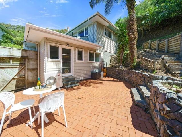 karori, 3 bedrooms