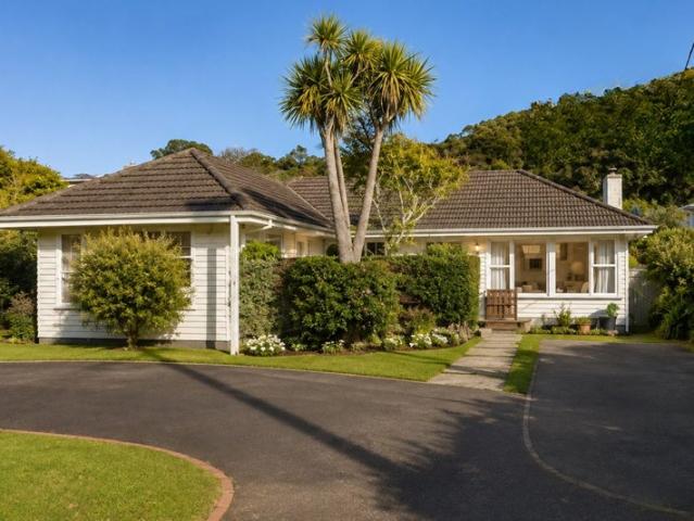 Karori, 3 bedrooms