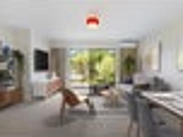 Karori, 2 bedrooms, $580 pw