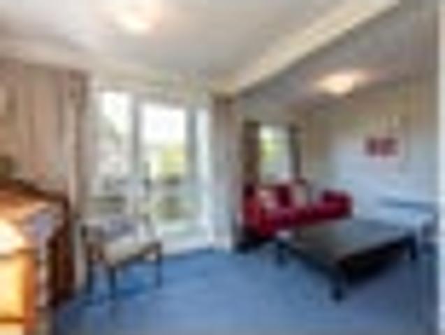 Karori, 2 bedrooms, $640 pw