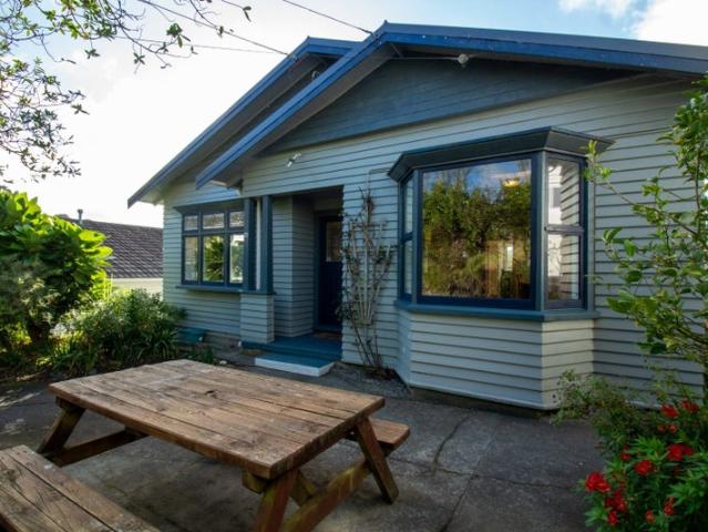 karori, 4 bedrooms