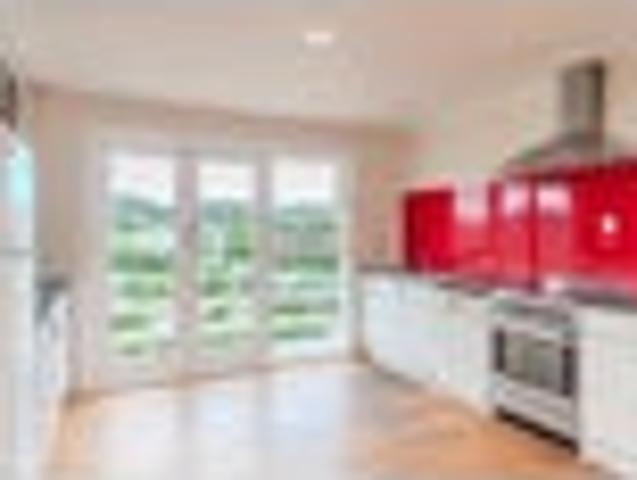 Karori, 4 bedrooms, $650 pw