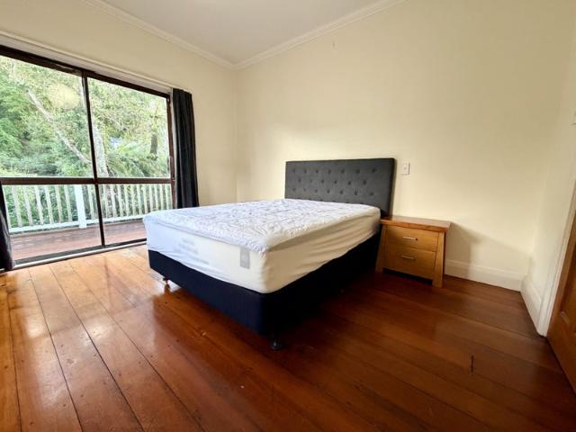 Karori, 4 bedrooms