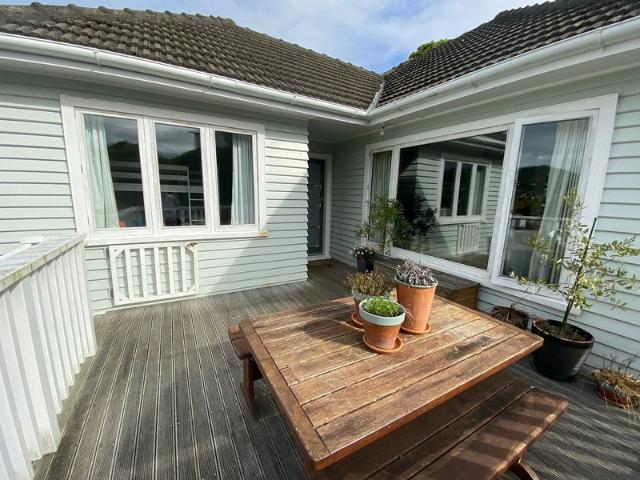 karori, 4 bedrooms