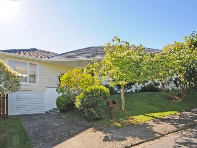 Karori, 4 bedrooms