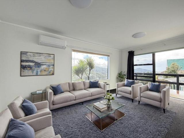 Karori, 4 bedrooms