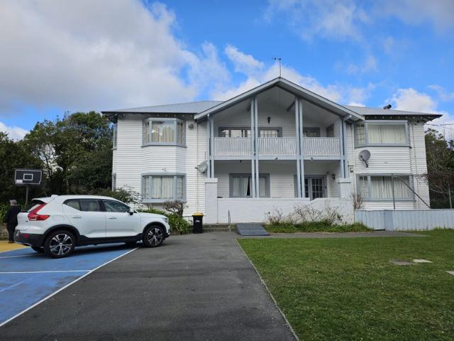 karori, 6+ bedrooms