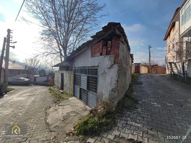 KASTAMONU EMLAK GAYRİMENKUL'DEN SATILIK 265 m ARAZİDE 2 EV