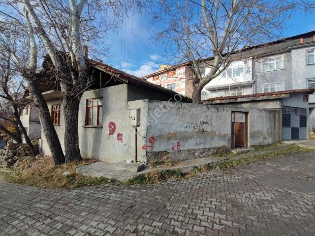Kastamonu Emlak Gayrimenkul'den Satılık 265 M² Arazide 2 Ev