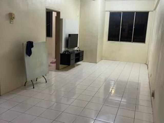 Kasturi Shop Apartment Batu 11 Taman Kasturi 3R2B Freehold 1st Floor