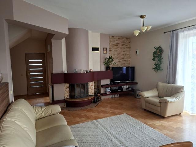 Kasztanowa 8 160 m², Wilków