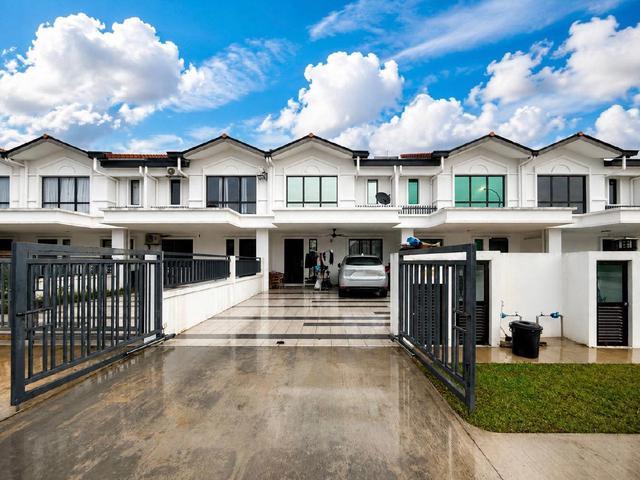 KASIH RESIDENCE Setia Alam Sari FACING OPEN RENOVATED FURNISHED