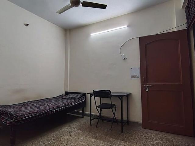 Katwaria Sarai 1100 RK 350 Sq. Ft. Apartment in Katwaria Sarai Delhi Listing ID: #10167