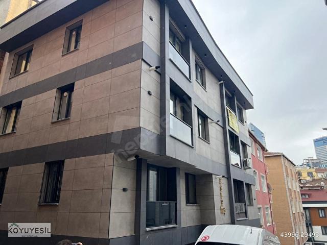 KAT MÜLKİYETLİ ARAKAT BOŞ ASANSÖRLÜ MERKEZİ KONUM