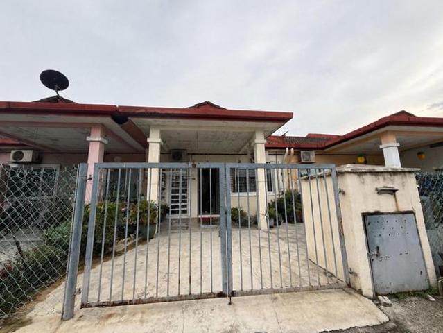 Kat SekolahMasjid 20x70 1tingkatTaman Saujana Puchong SP 5