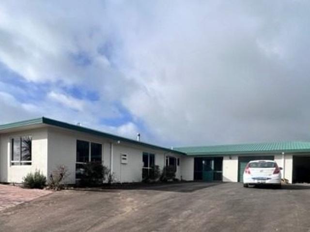 katikati, 5 bedrooms