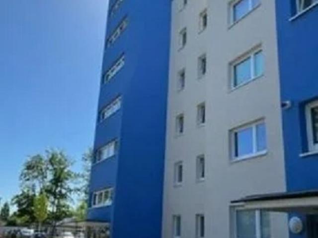 Kaufpreis Reduzierung: Vermietete 3 Zimmer ETW mit groß. Balkon /Loggia und Pkw Stellplatz, zentr. Lage in Bergheim