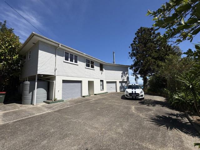 kaukapakapa, 5 bedrooms