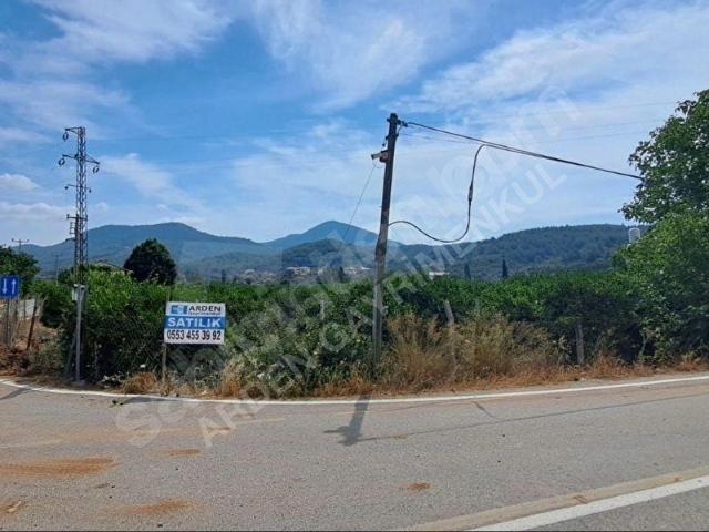 Kavakdere Orhanlı Yol Ayrımında 3000 m2 Köy İçi İmarlı Arsa