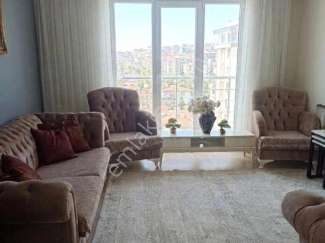Kavaklıda Yaşam Vadisi Yakını 4+2 200 M2 Satılık Dubleks