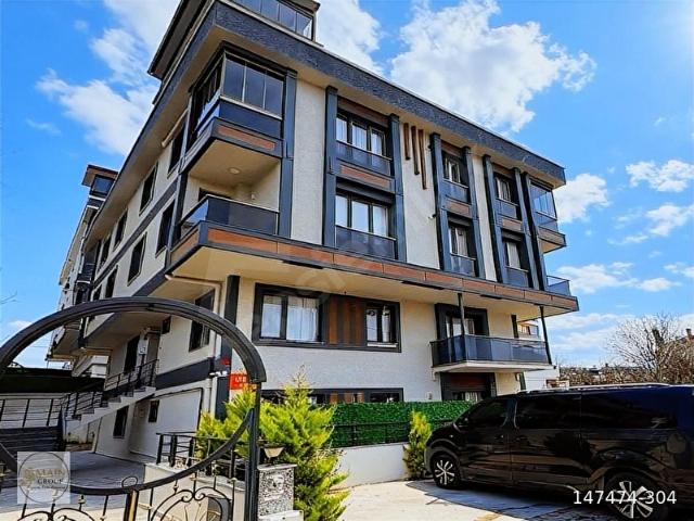 KAVAKLI 2+1 BUTİK OTOPRAKLI SİTEDE GİRİŞ KAT
