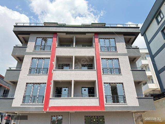 KAVAKLIDA YAŞAM VADİSİ YANI SIFIR BİNADA OTOPARKLI LÜKS 2+1