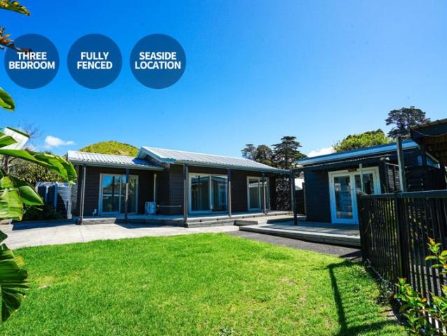 kawakawa bay, 3 bedrooms
