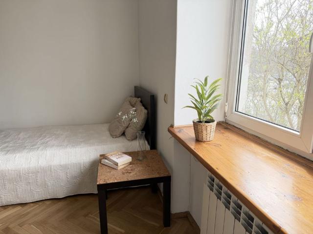 Kawalerka 25 m², Mokotów, oddzielna kuchnia