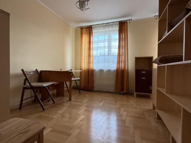 Kawalerka 26,9 m2 z piwnicą, blisko Uniwersytetu Medycznego