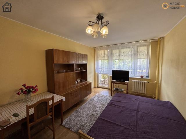 Kawalerka do remontu z potencjałem, 30 m², piętro z windą