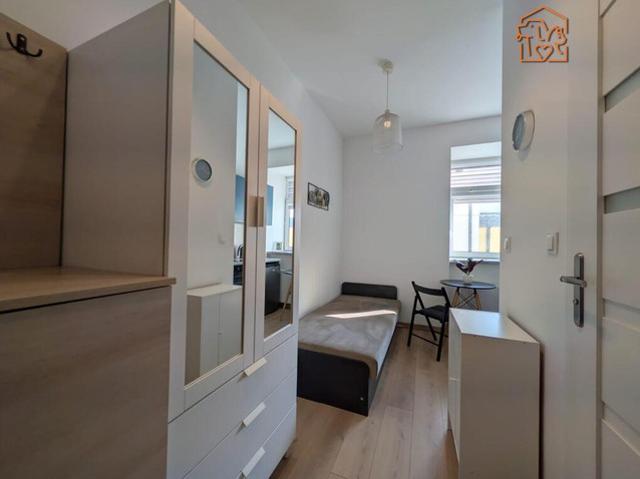 Kawalerka do wynajęcia, Łódź Łódź Polesie Walerego Wróblewskiego, 1240 PLN, 13 m2, domy 38436/4034/OMW