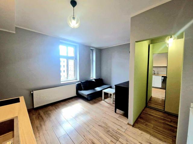 Kawalerka do wynajęcia, Chorzów Chorzów Ii 3 Maja, 1300 PLN, 25 m2, domy i17/2026