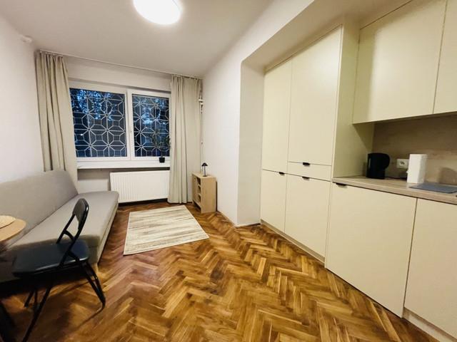 Kawalerka do wynajęcia, mazowieckie Warszawa Wola Aleja Prymasa Tysiąclecia, 2300 PLN, 19 m2, domy gratka 48152977