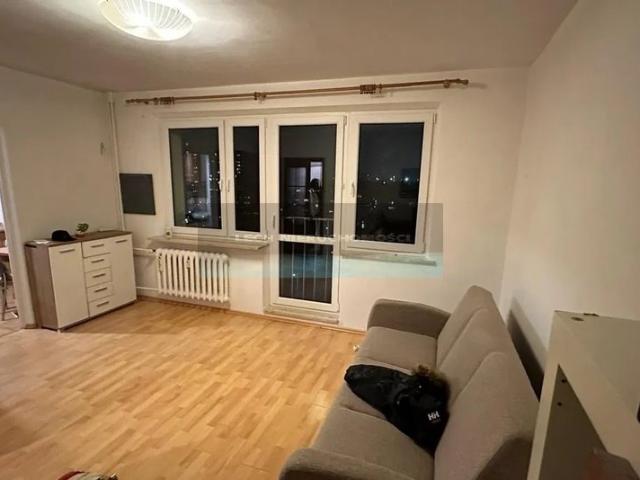 Kawalerka na Mokotowie z widną kuchnią i piwnicą