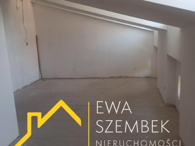 Kawalerka na poddaszu z klimatyzacją i możliwością 2 pokoi